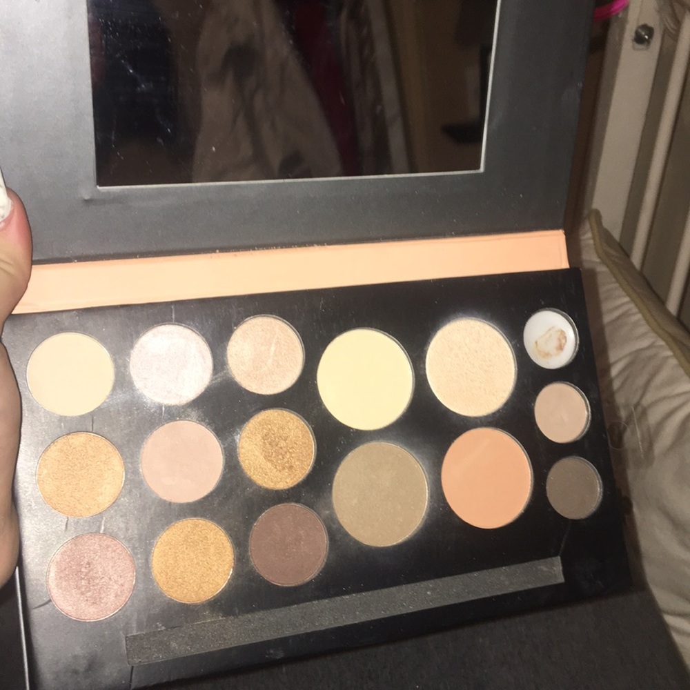 contour pallet
